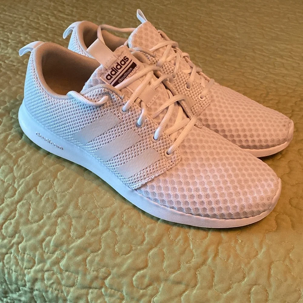 Men’s adidas cloud foam 10.5 - Picture 6 of 8